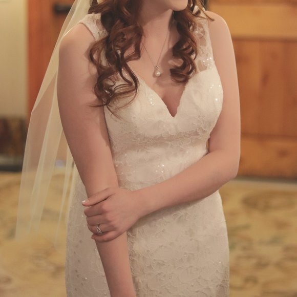 Wedding Dress - Picture 4 of 15